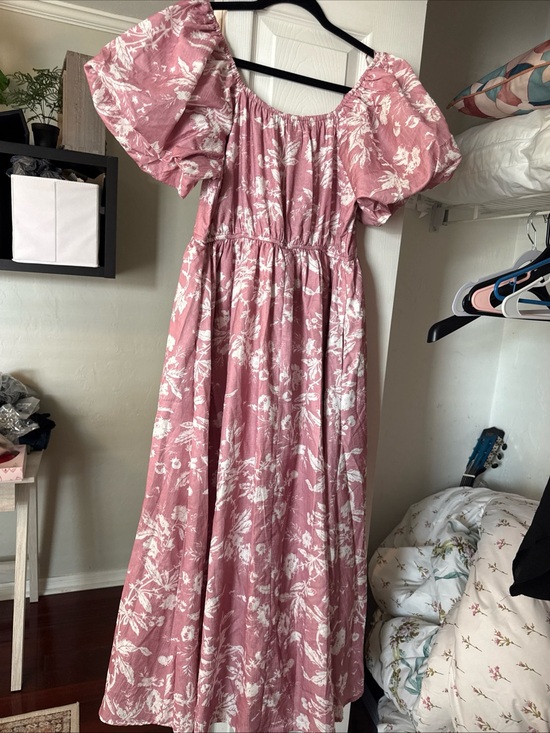 Baltic Born Dresses & Skirts - Baltic Born pink and white floral midi dress short sleeve NWT sz M